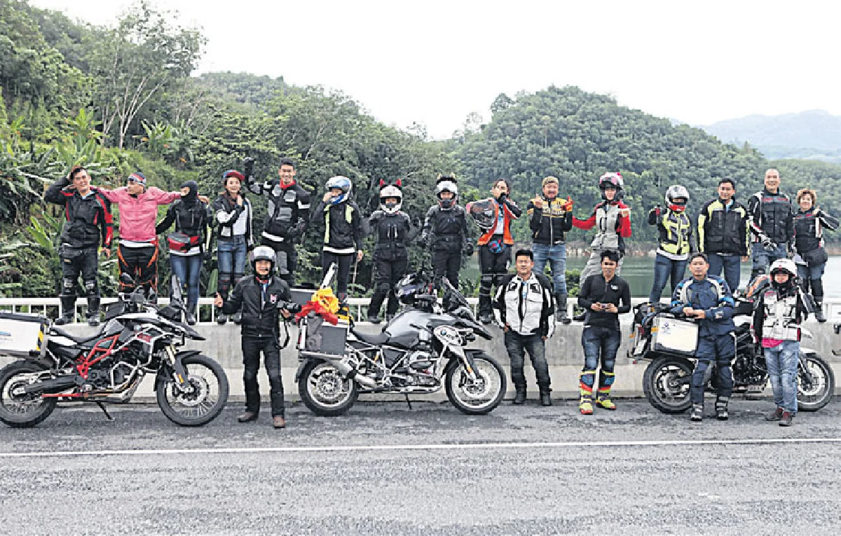 ดุสิตา นาสุริยวงศ์ 2 ล้อ ท่องโลก