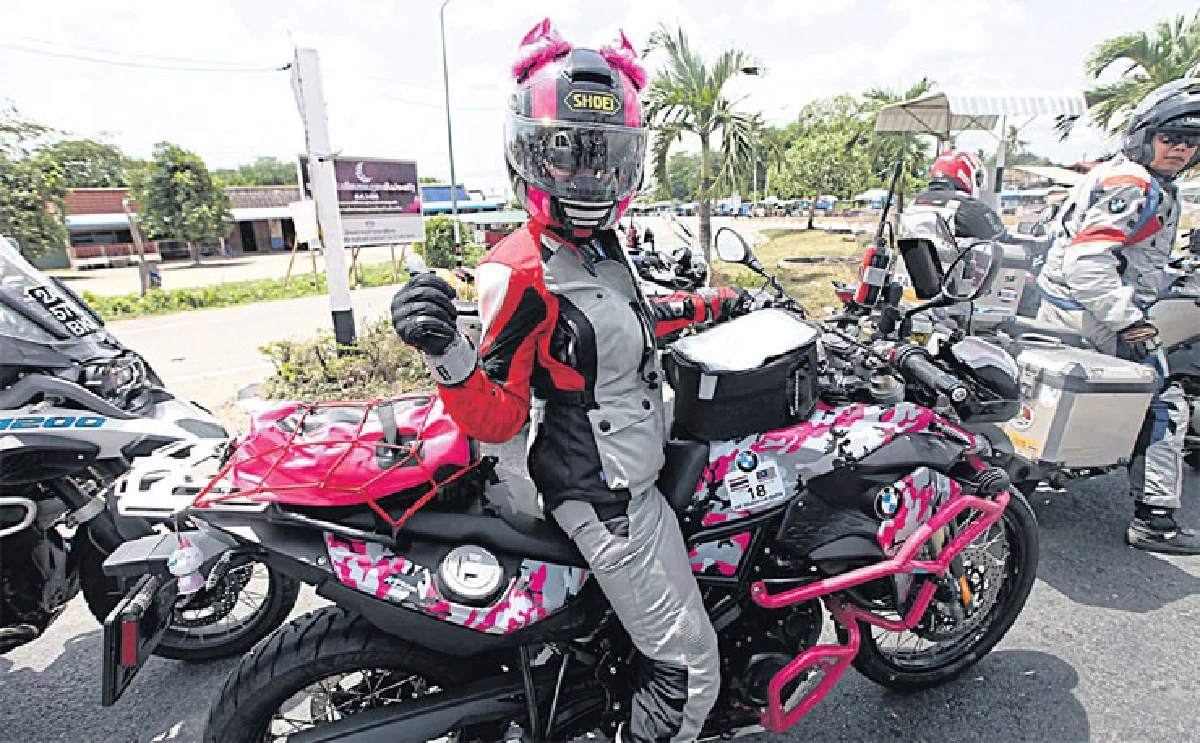 ดุสิตา นาสุริยวงศ์ 2 ล้อ ท่องโลก