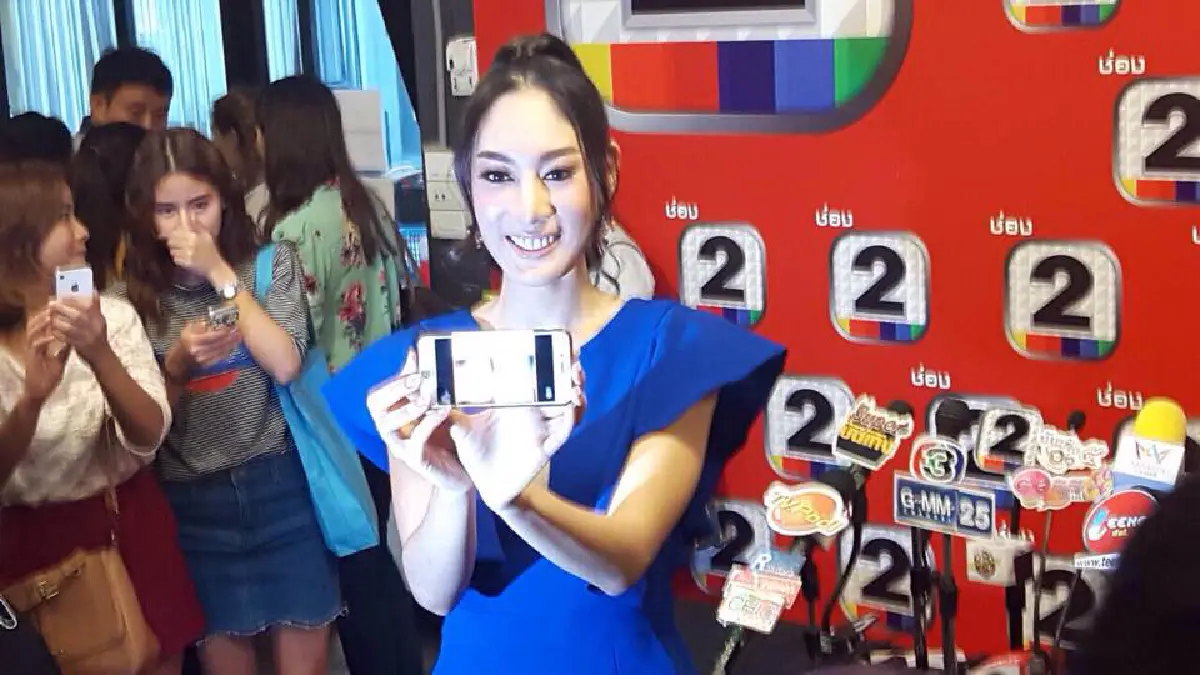 น้ำเพชร ควงแม่ยัน!ถูกรุมตบจริง ไม่ได้สร้างกระแส