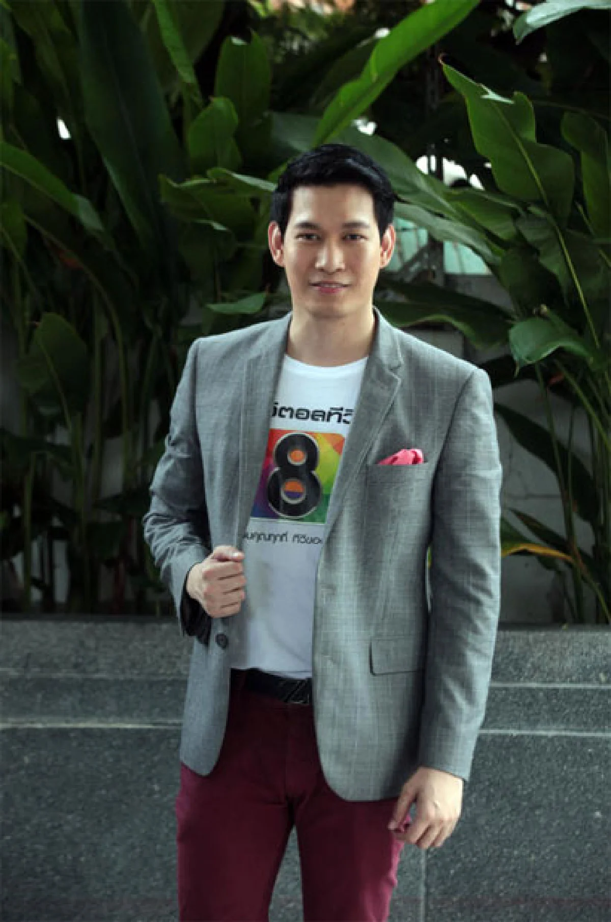 ผู้ประกาศข่าวมาดเนี้ยบ อัครพล ทองธราดล