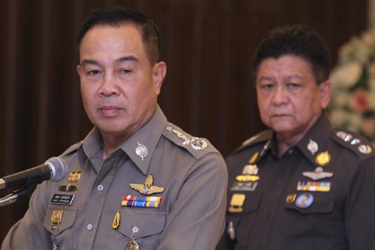 "สมยศ" ย้ำ จเรตำรวจสอบ 6 ปมฉาวตม. "สมยศ" ย้ำ จเรตำรวจสอบ 6 ปมฉาวตม.