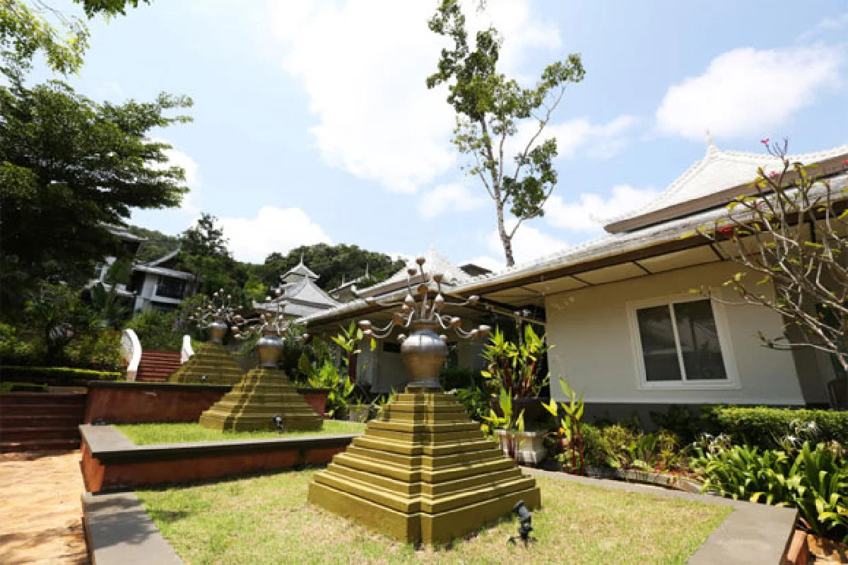 พักแรมริมทะเล อัญญาวี ทับแขก บีช รีสอร์ท