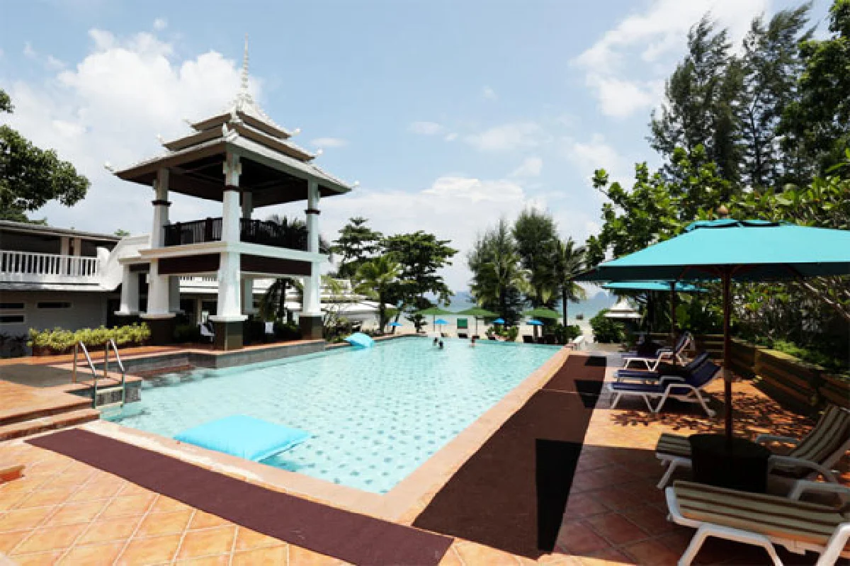 พักแรมริมทะเล อัญญาวี ทับแขก บีช รีสอร์ท