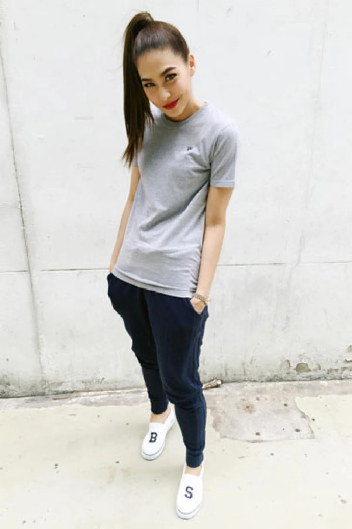 สุภาพร วงษ์ถ้วยทอง เพิ่มคุณค่าให้เสื้อยืด ‘เสื้อบุญ’