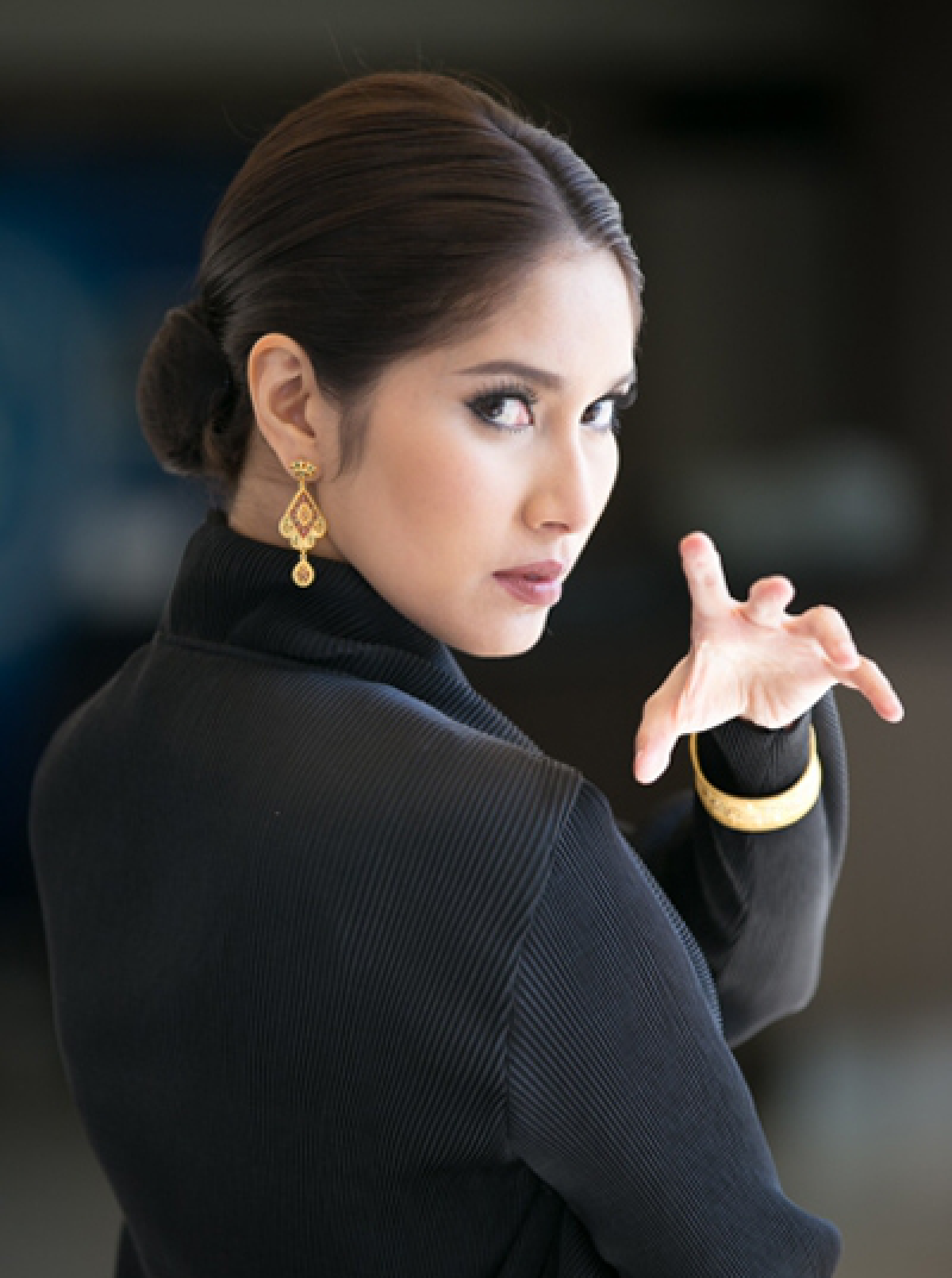 เจ้าคือทายาทคนต่อไป! เบนซ์ พรชิตา แปลงโฉมเป็นคุณยายวรนาถ