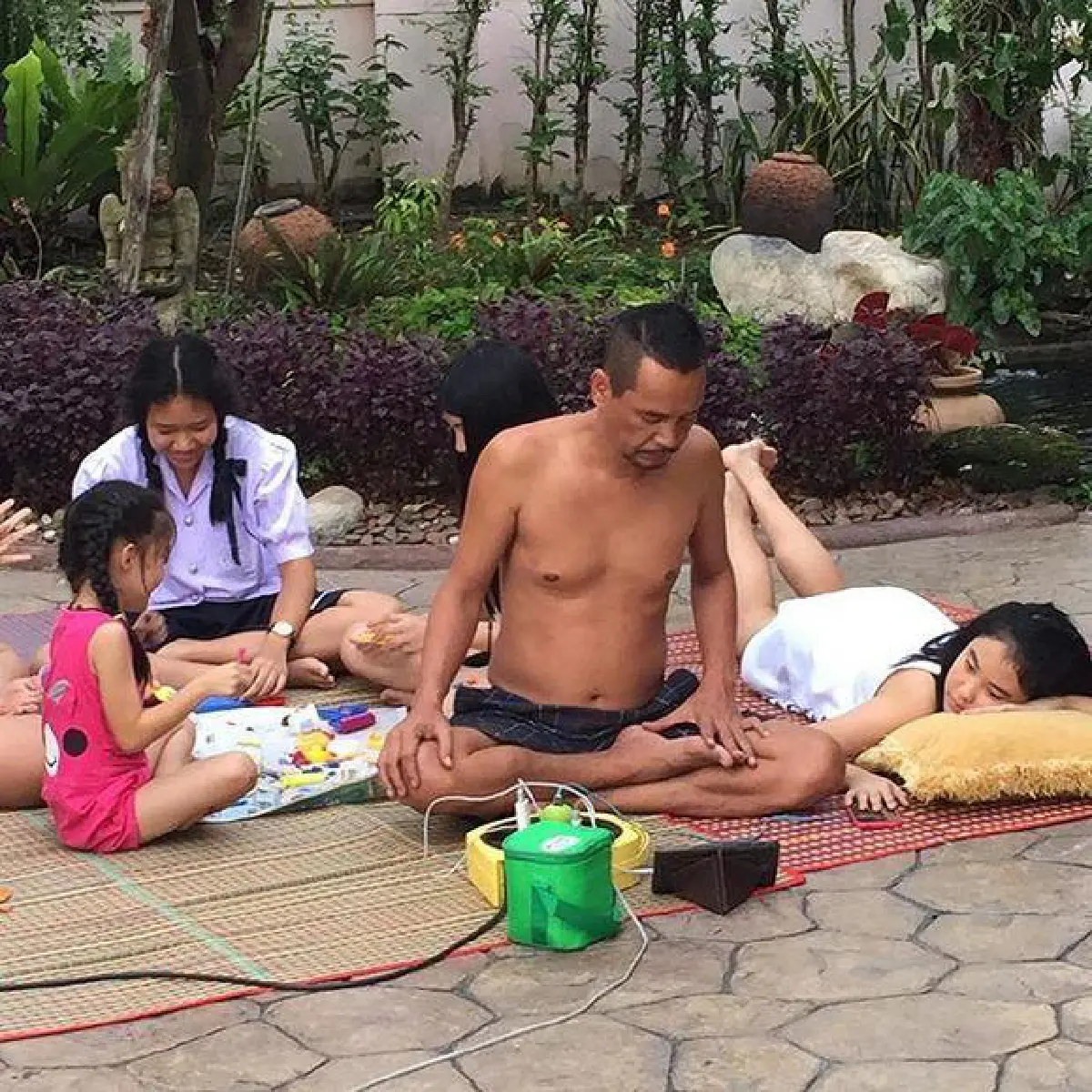 เท่ง เถิดเทิง ใช้ชีวิตติดดินสมถะ เมินคนมองสร้างภาพ!