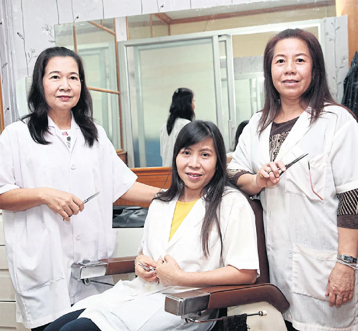 ร้านตัดผม ที่มากกว่าการเสริมหล่อ