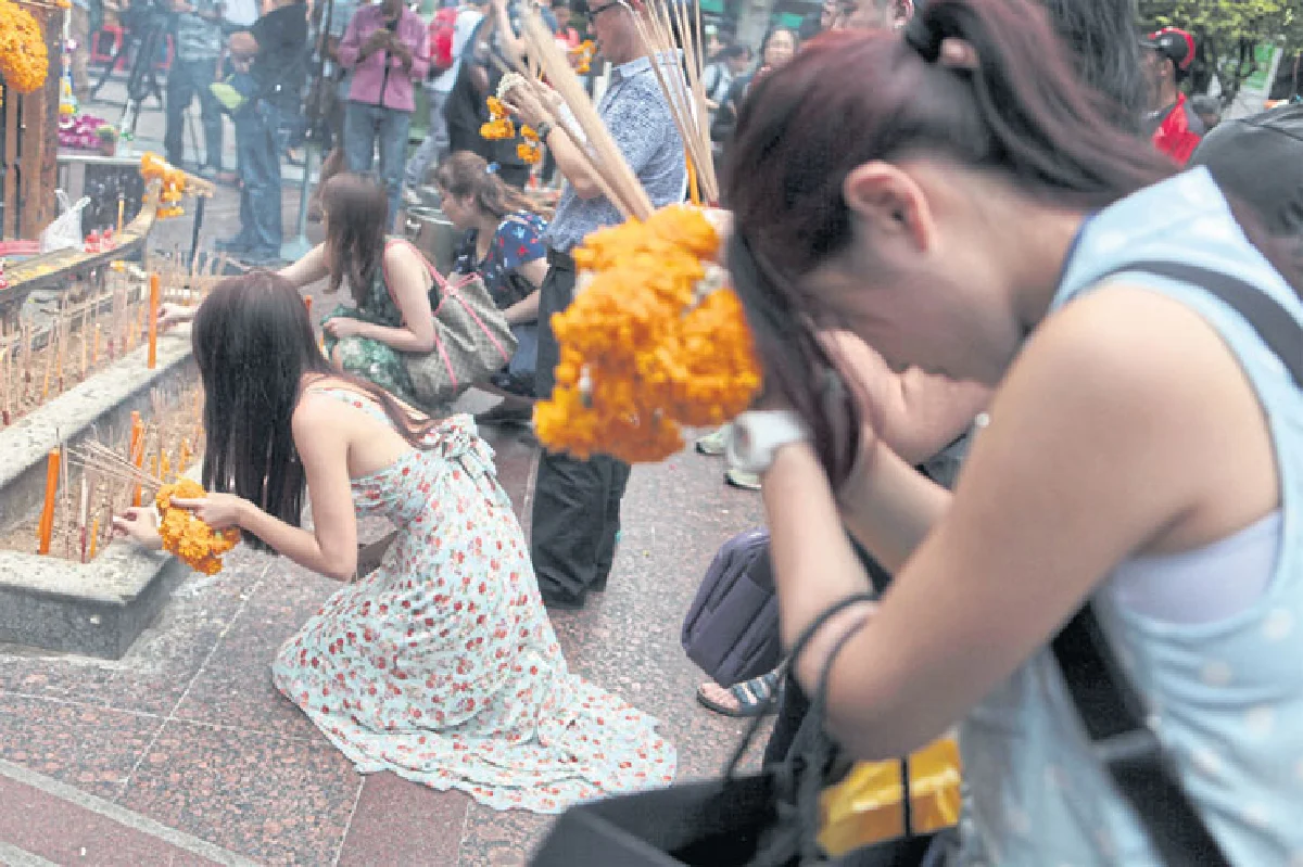 นาทีชีวิต ชลภัสสรณ์ อัครนพวสุ หลังศาลพระพรหมระเบิด