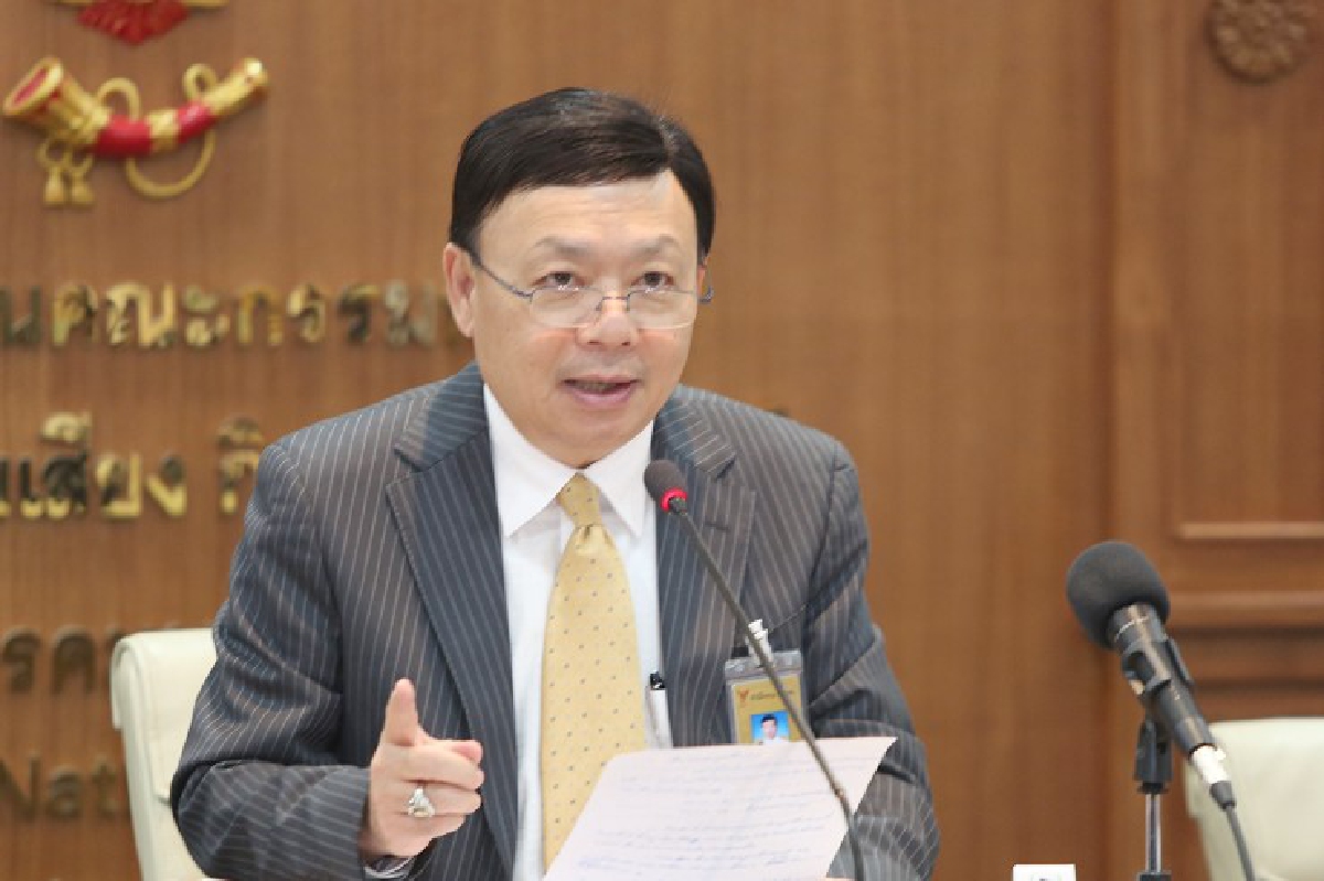 กสทช.เลื่อนประมูล4จีคลื่น900เร็วขึ้นเป็นพ.ย. กสทช.เลื่อนประมูล4จีคลื่น900เร็วขึ้นเป็นพ.ย.