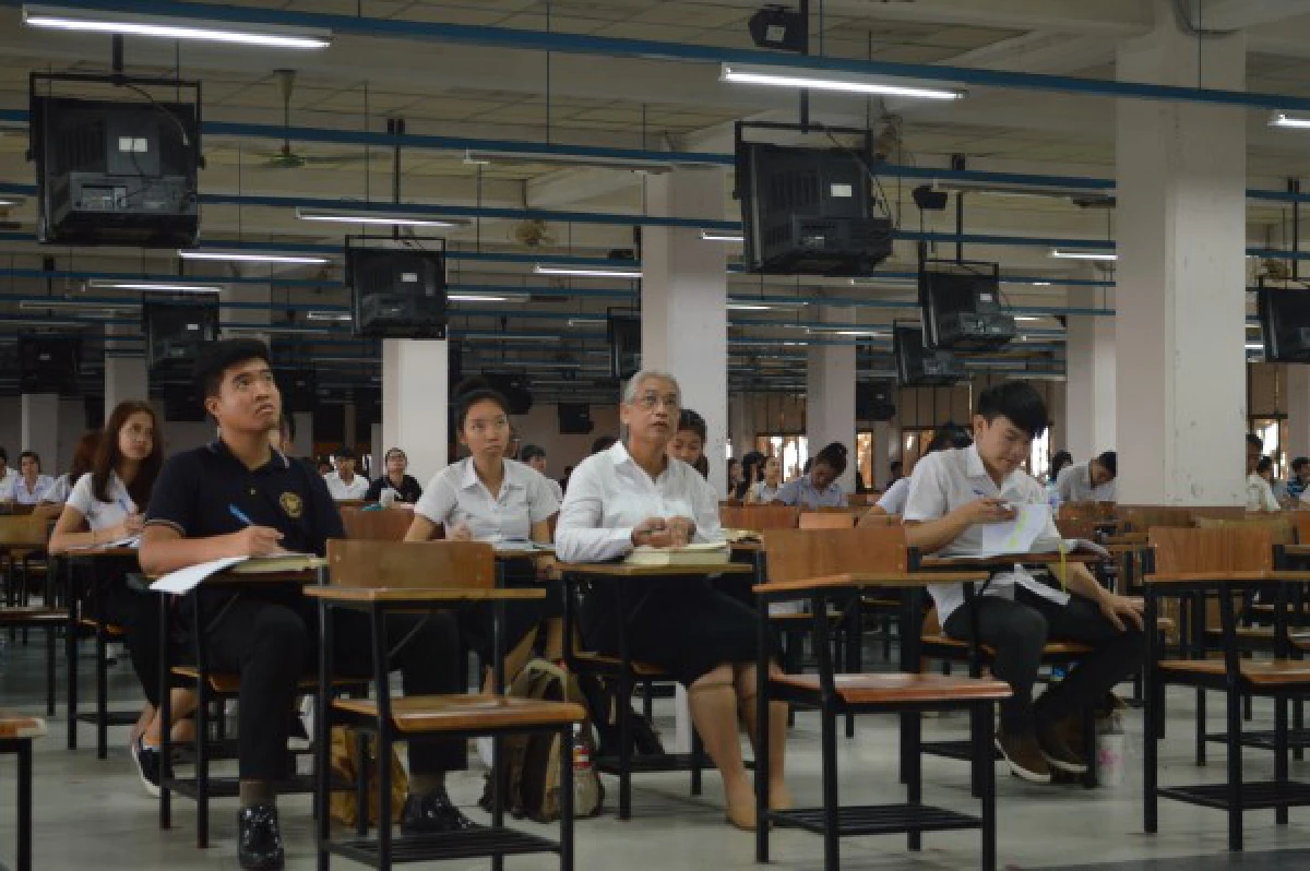 "ไม่มีใครแก่เกินเรียน" เปิดใจบัณฑิตสูงวัยแห่งรั้วพ่อขุน