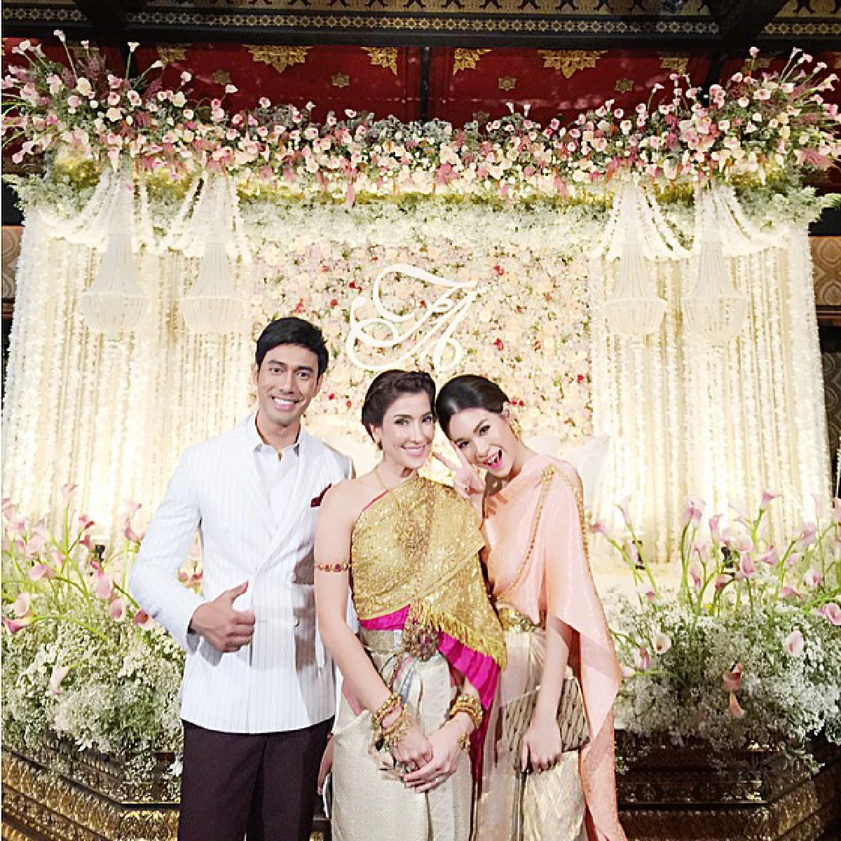 สละโสดแล้ว! แองจี้ เข้าพิธีหมั้น ทารีก เศรษฐีน้ำมันคูเวต