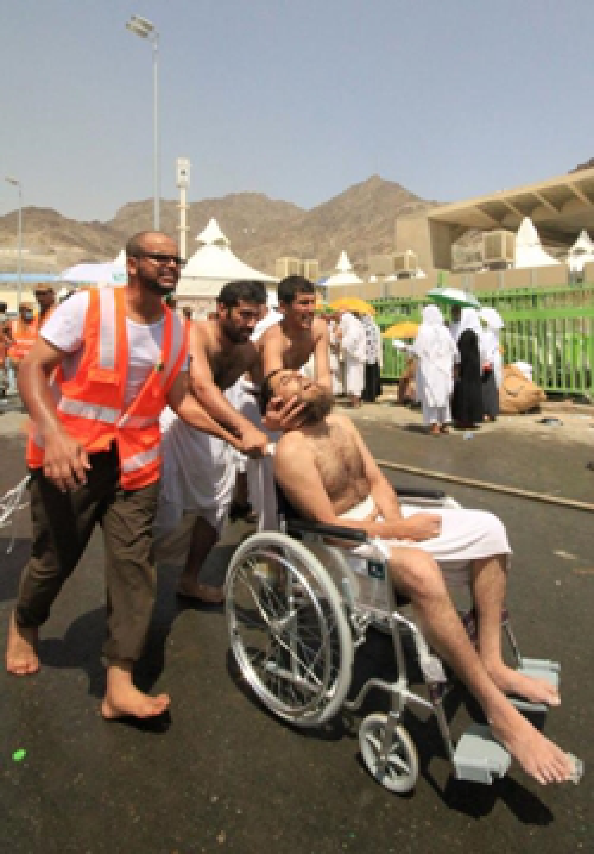 Hajj stampede kills more than 700