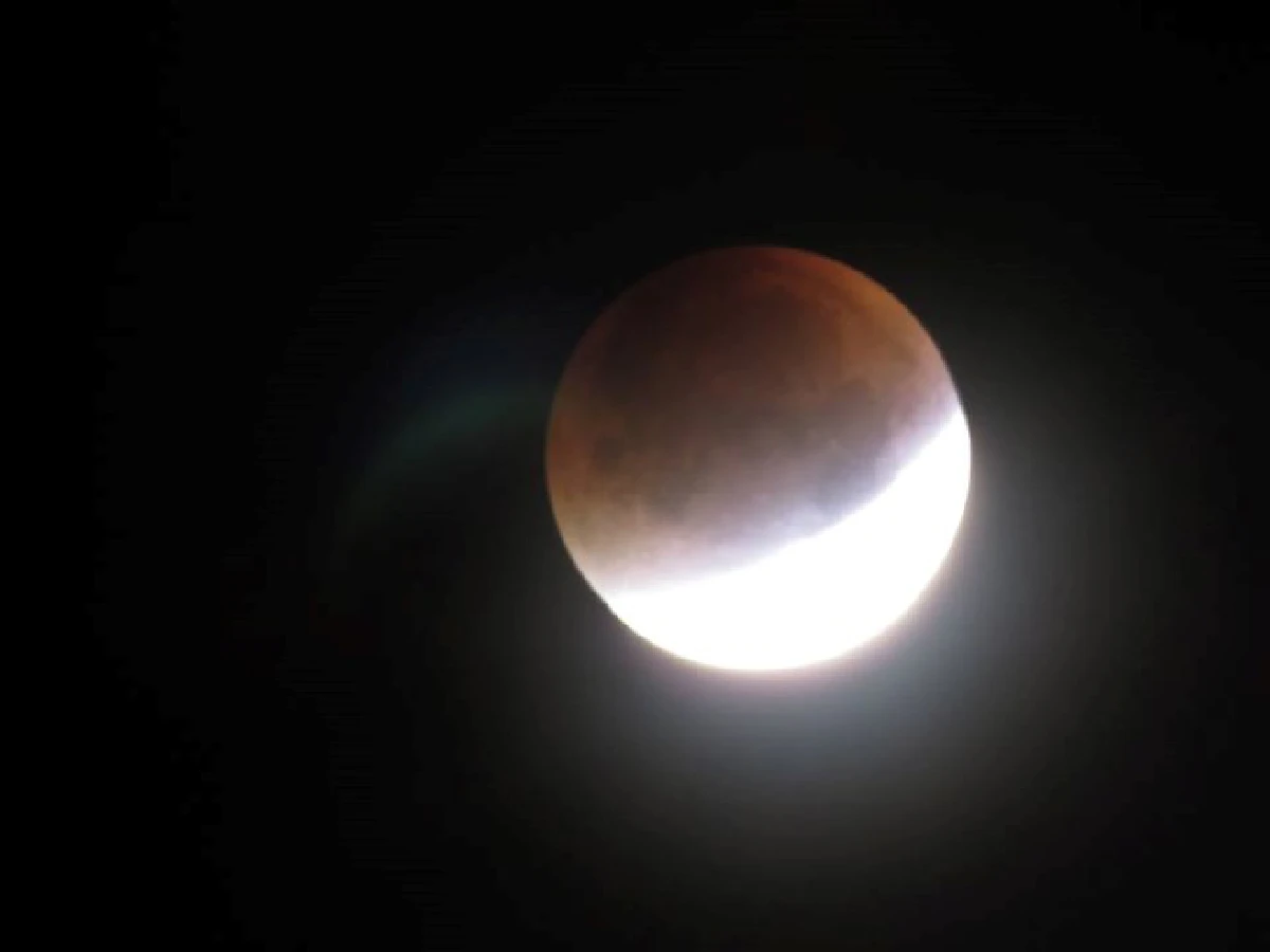 สดร.เผยภาพจันทรุปราคาในคืนซูเปอร์มูน