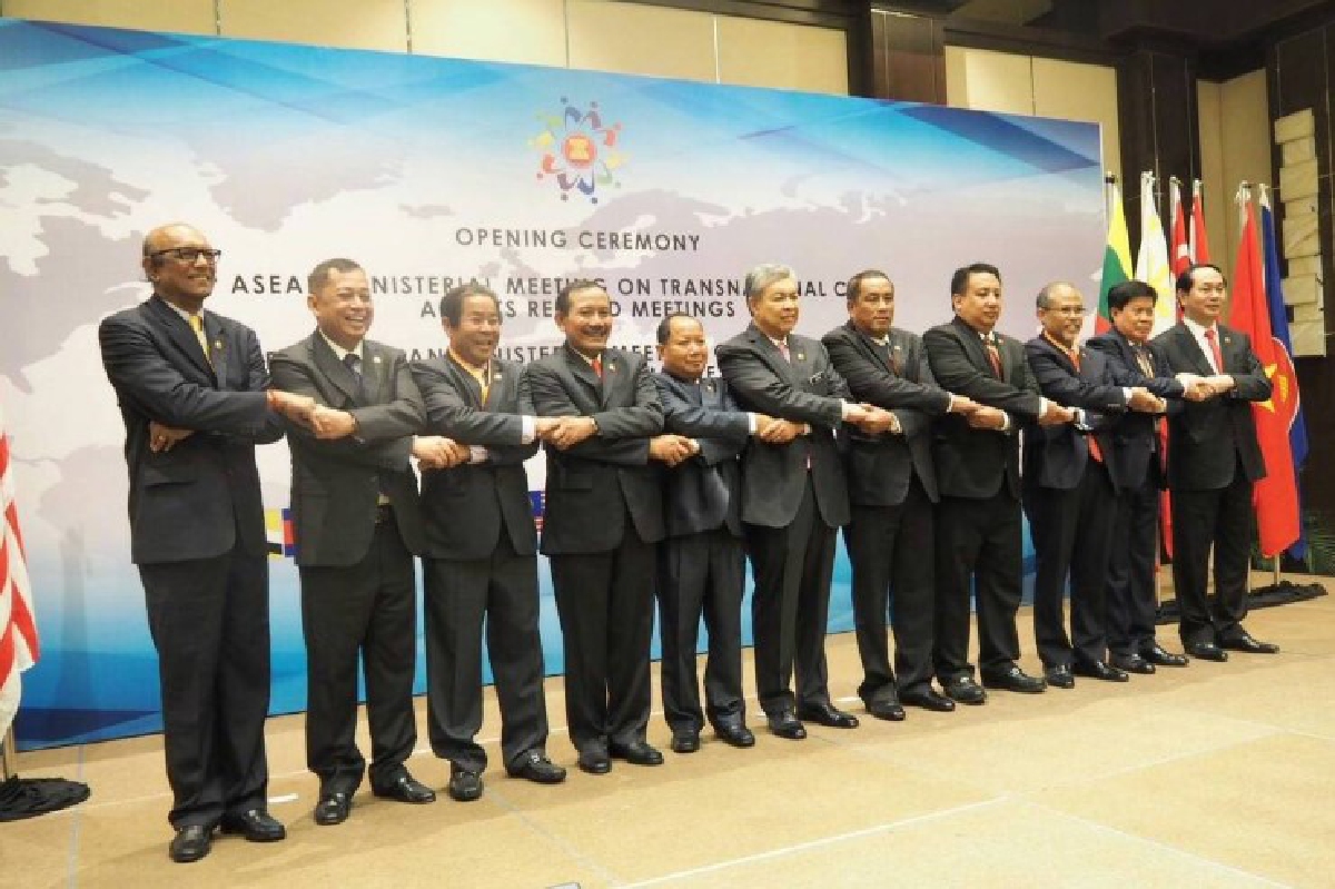 ไทยดันค้าสัตว์ป่าและไม้เป็นอาชญากรรมข้ามชาติ ไทยดันค้าสัตว์ป่าและไม้เป็นอาชญากรรมข้ามชาติ