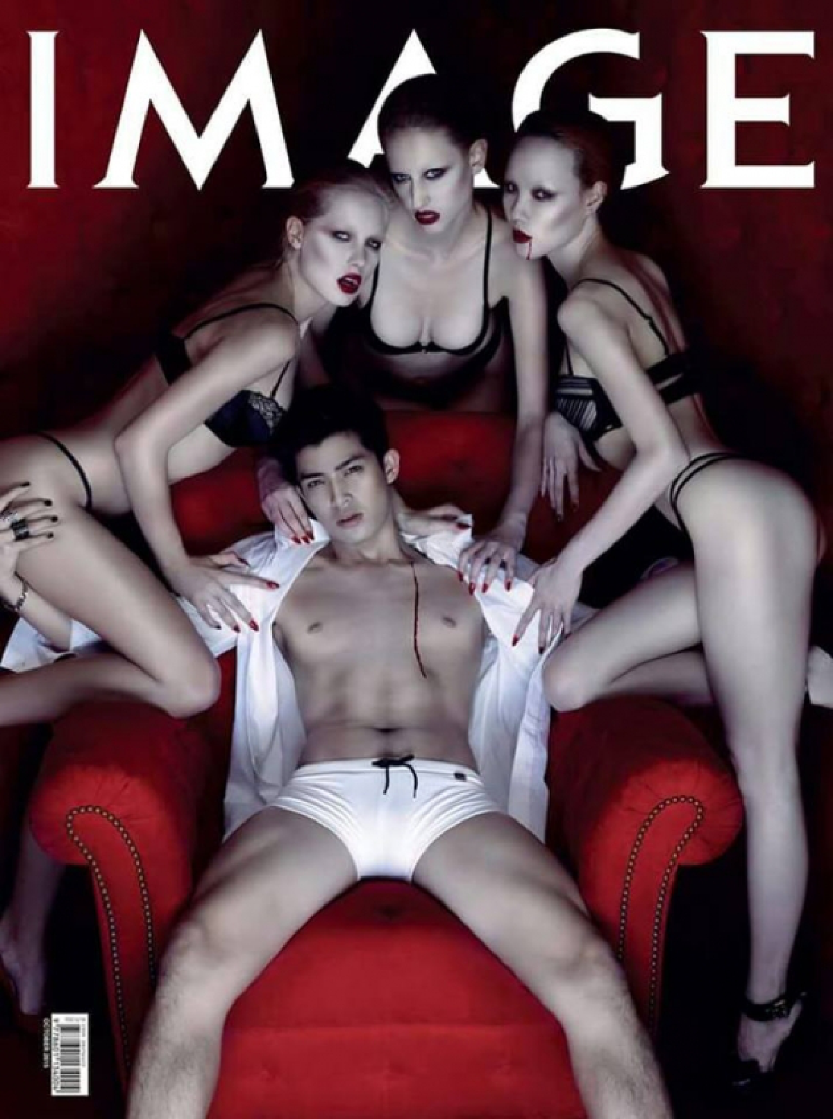 จัดว่าเด็ด! ตูมตาม เดอะสตาร์ ถ่ายแบบสุดสยิว