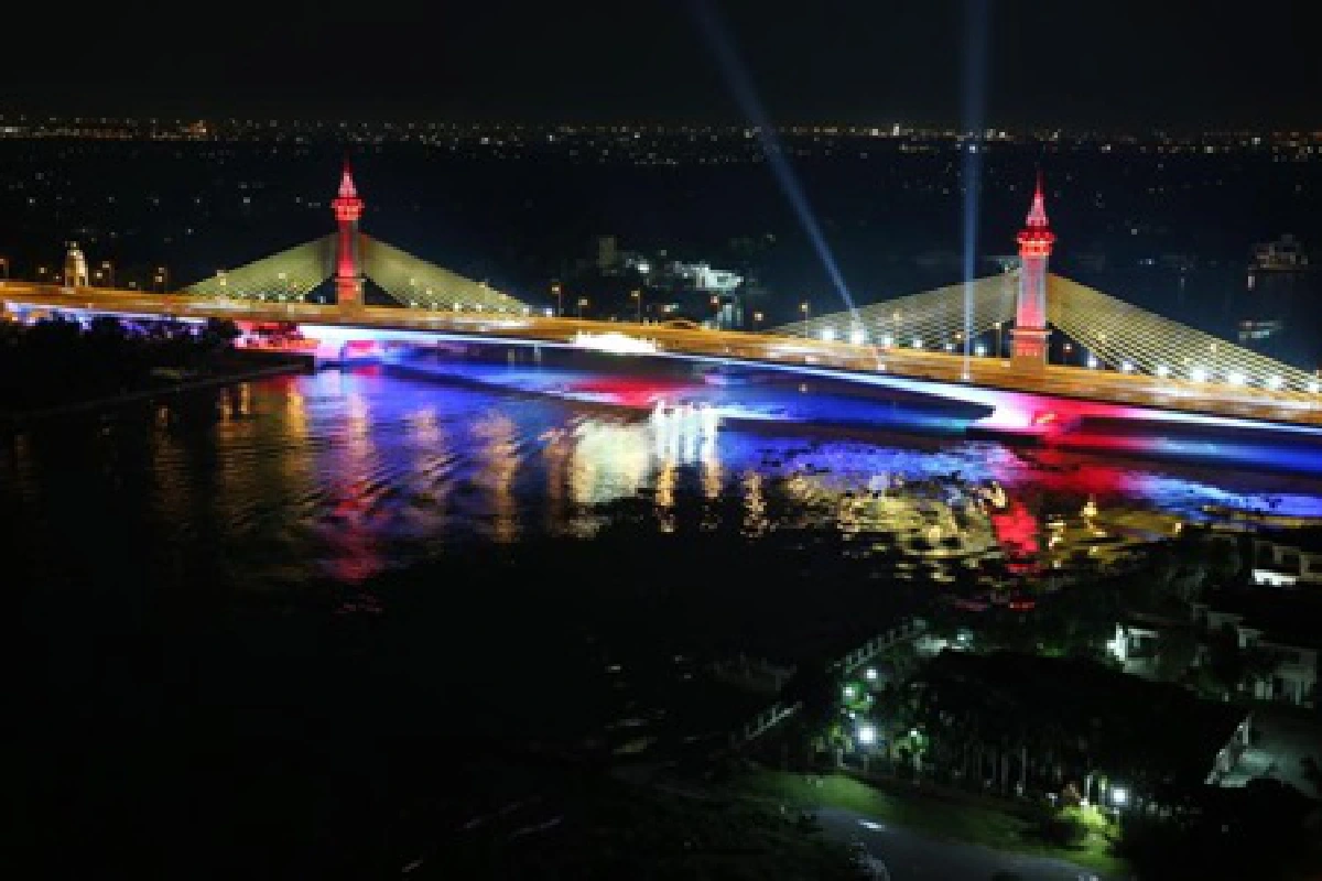 พระเทพฯเสด็จเปิดสะพานมหาเจษฎาบดินทรานุสรณ์