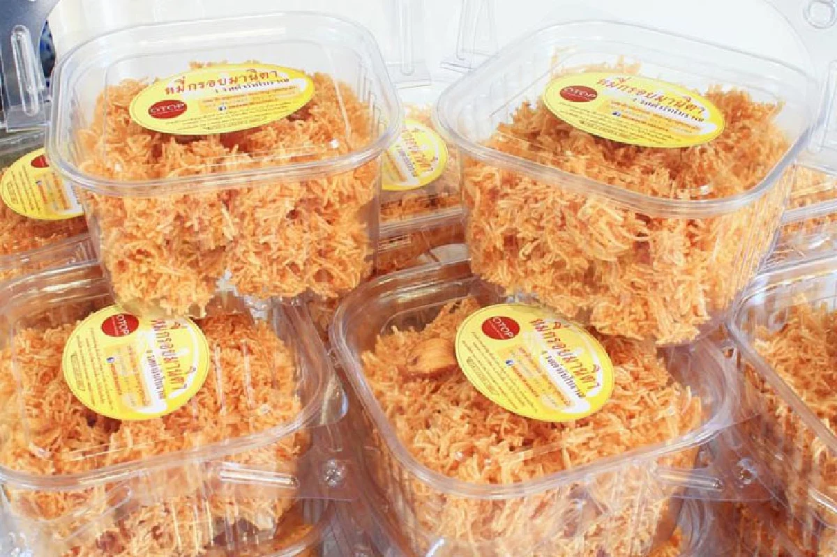 หมี่กรอบมานิตา สูตรชาววัง อร่อยครบรส