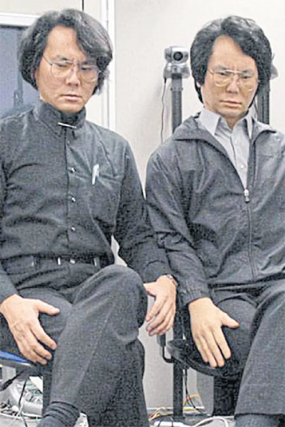 รอบตัวเรามีแต่ 'ฅนเหล็ก'