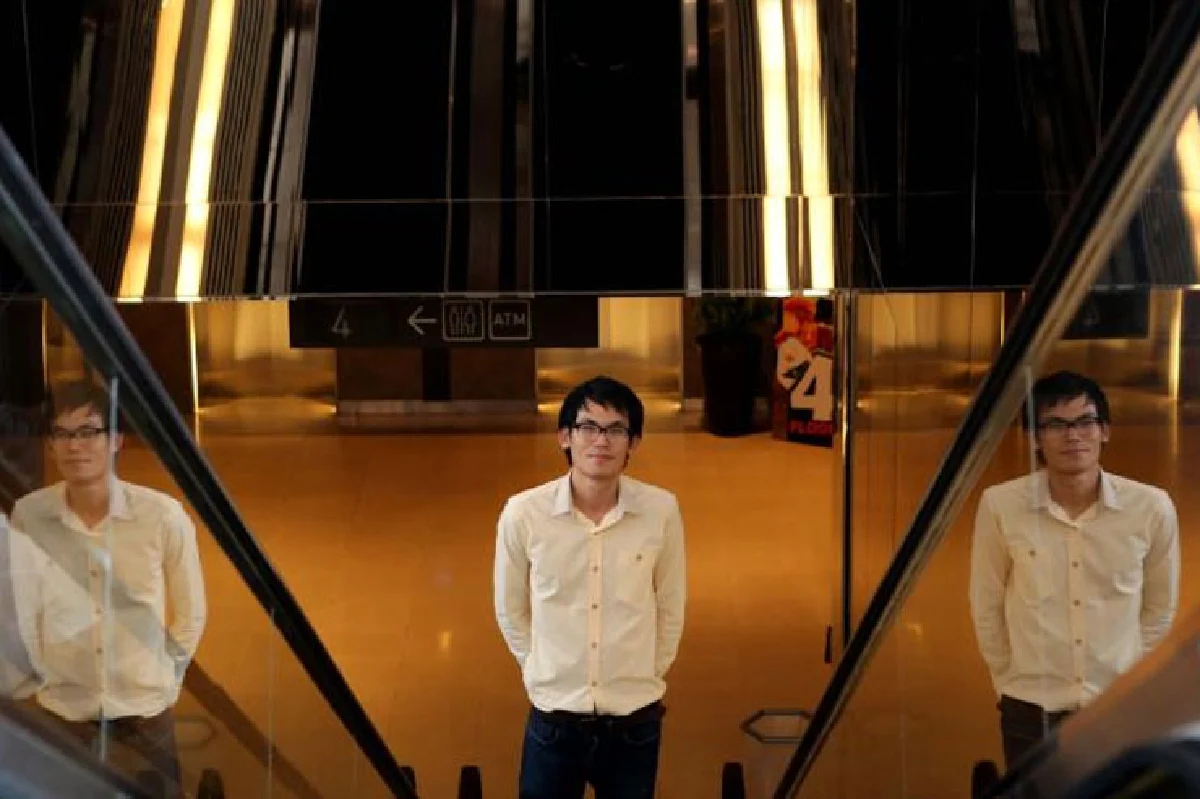 นักเขียนเหนือจริง ปองวุฒิ รุจิระชาคร