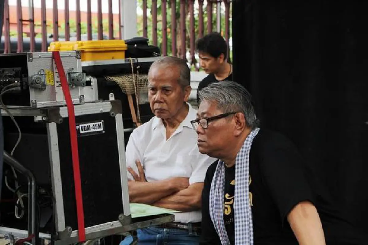 สมเกียรติ  ผู้กำกับหนังขรัวโต ประกาศเลิกนับถือศาสนาพุทธ