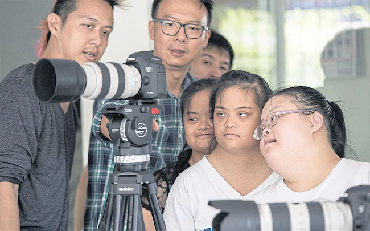 เป็นหนัง ธรรมดา มันง่ายไป...!!!