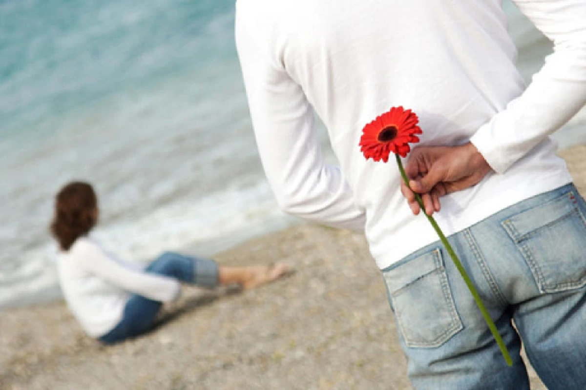 วิธีง่ายๆ ที่จะทำให้คู่รักของคุณหายงอน