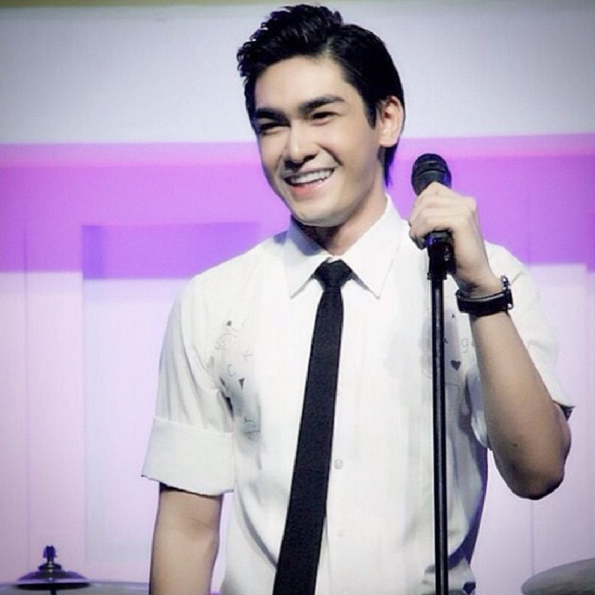 นักร้องหน้าใหม่?! สิงโต เดอะสตาร์ คางแหลม-จมูกพุ่งมาก