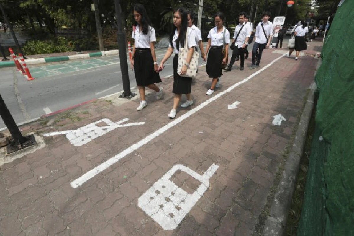 เผยโฉม 4 นิสิตเกษตรฯ เจ้าของไอเดีย โมบายเลน