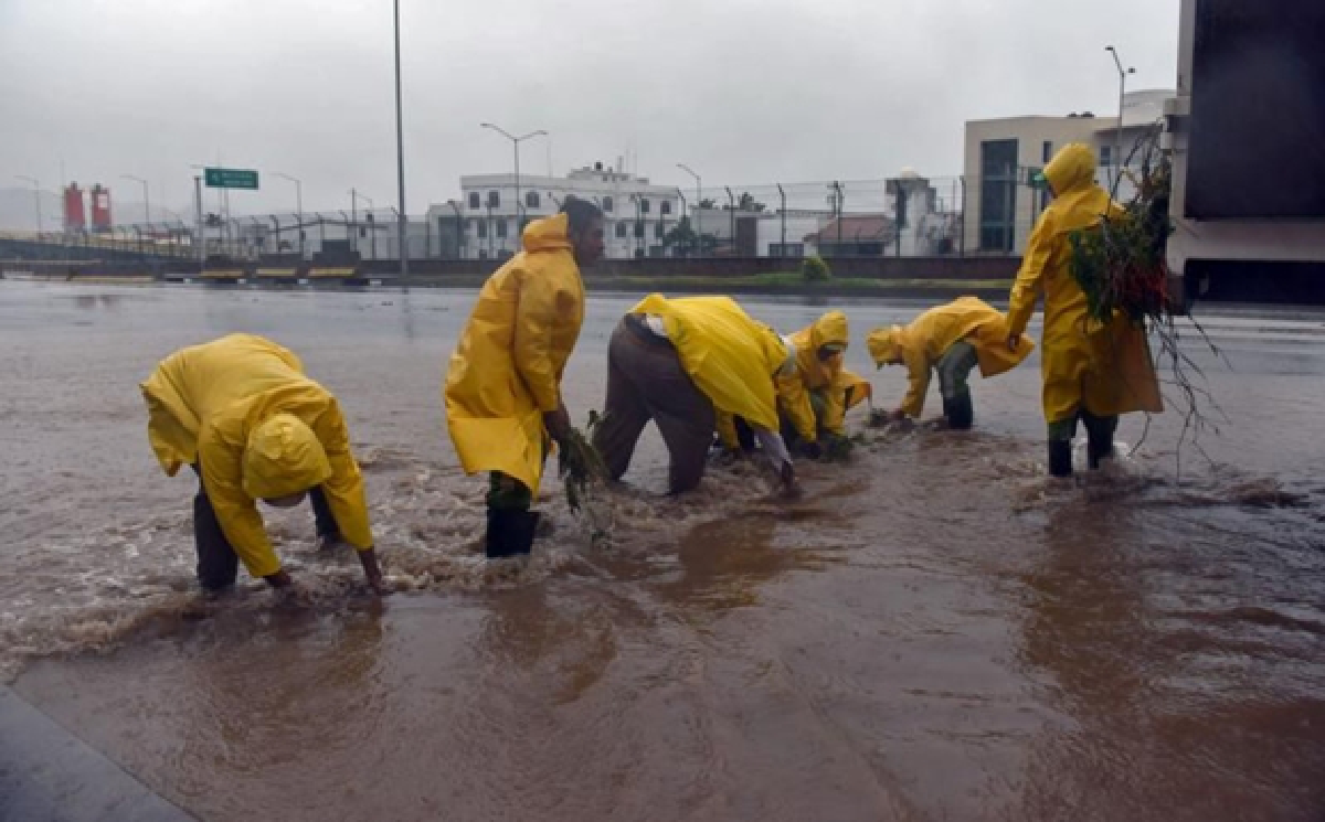 "Historic" storm makes landfall in Mexico (Updated Saturday)