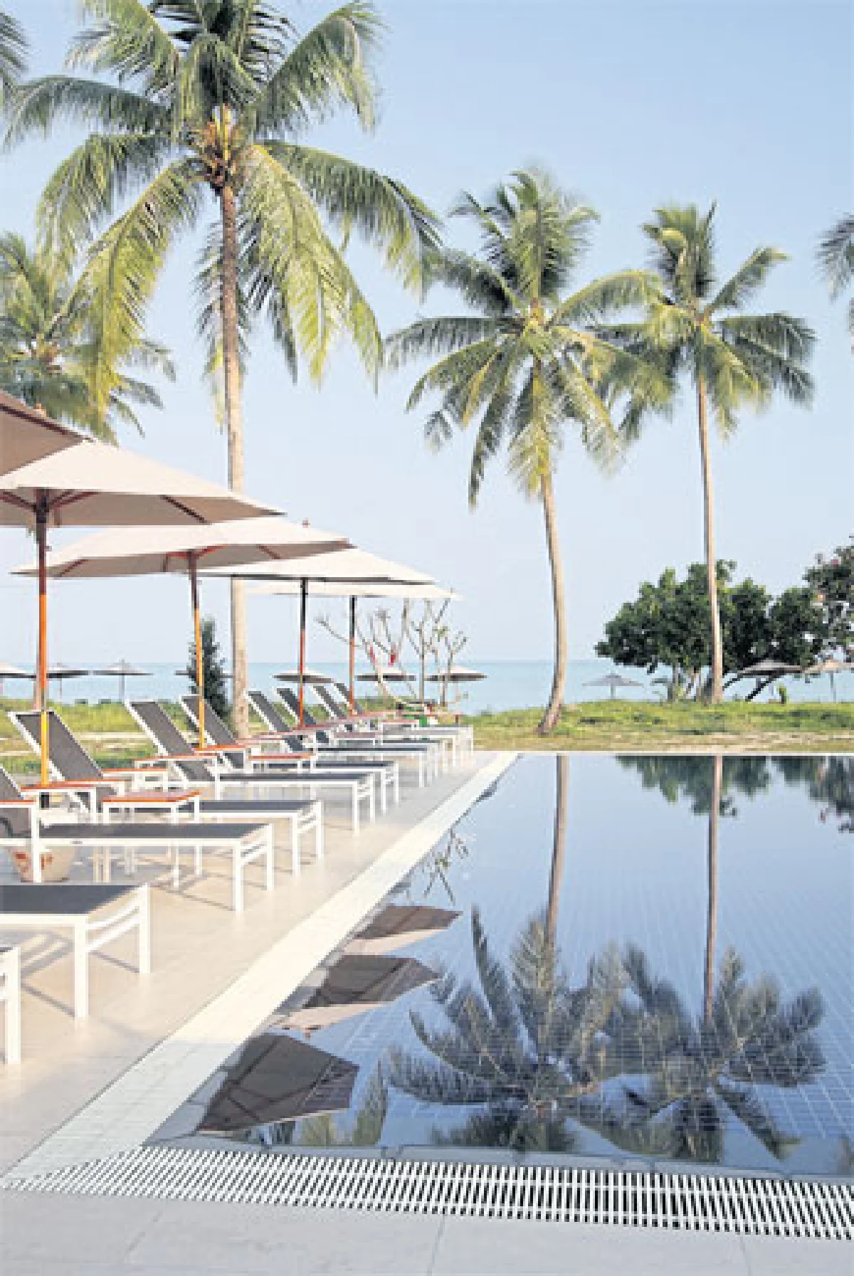 แคนทารี บีช เขาหลัก สัมผัสอัสดง