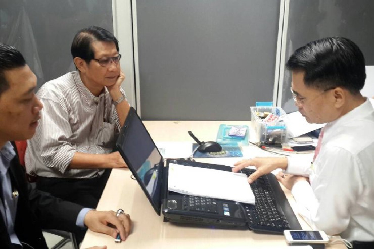 "ชัยราชวัตร" ร้อง ปอท.ดำเนินคดีคนโพสต์เฟซบุ๊กหมิ่นประมาท "ชัยราชวัตร" ร้อง ปอท.ดำเนินคดีคนโพสต์เฟซบุ๊กหมิ่นประมาท