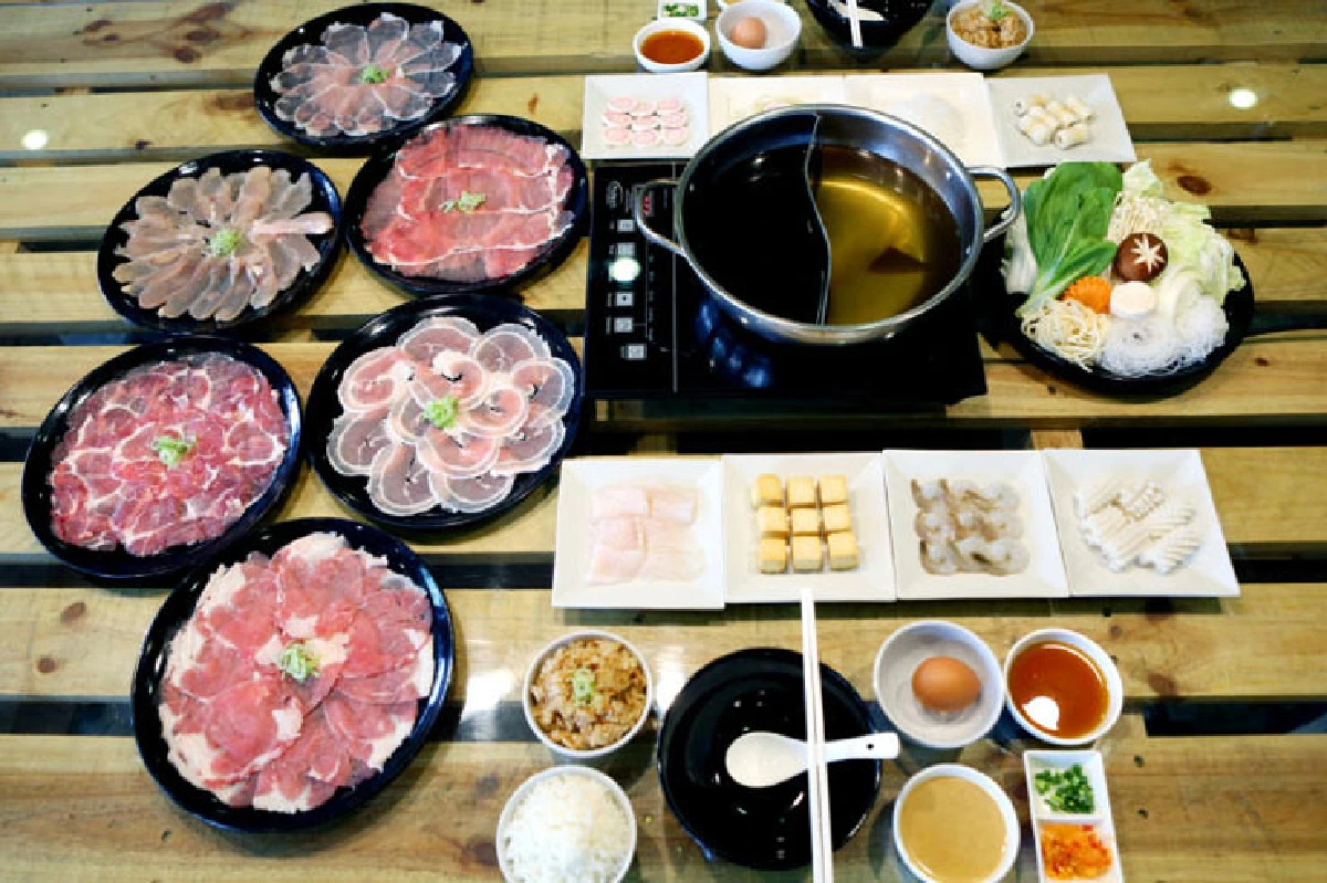 ร้าน'สุขี สุกี้' ชาบูสไตล์ญี่ปุ่นแบบบุฟเฟ่ต์ชุดใหญ่