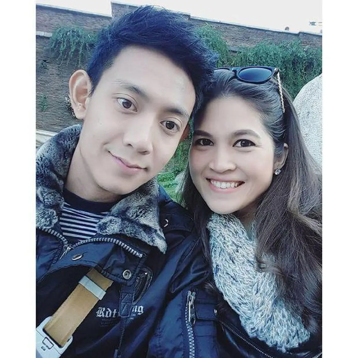 แตงโม พงษ์พิสุทธิ์ คุกเข่าขอแฟนสาวแต่งงานกลางหิมะ!