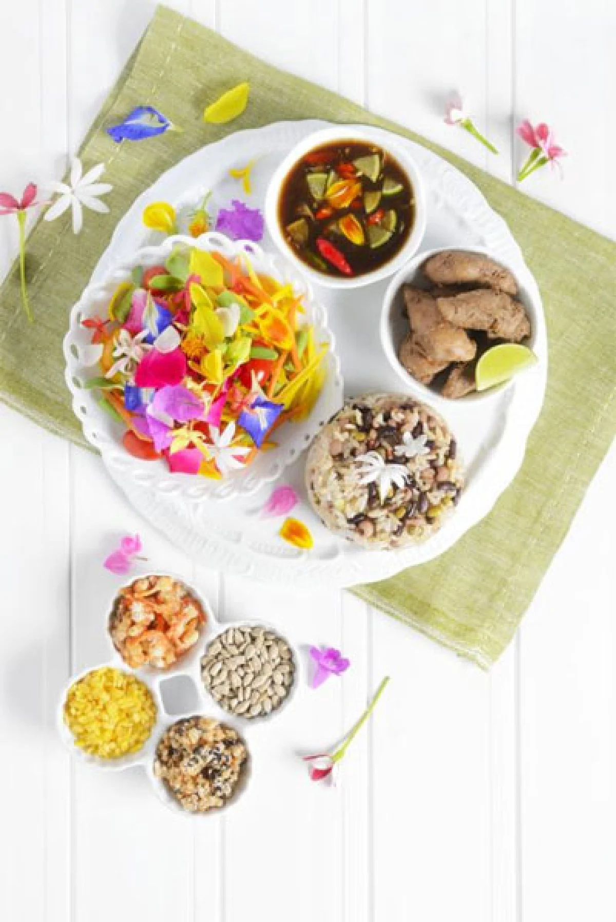 ความอร่อยเบ่งบาน อาหารจานดอกไม้