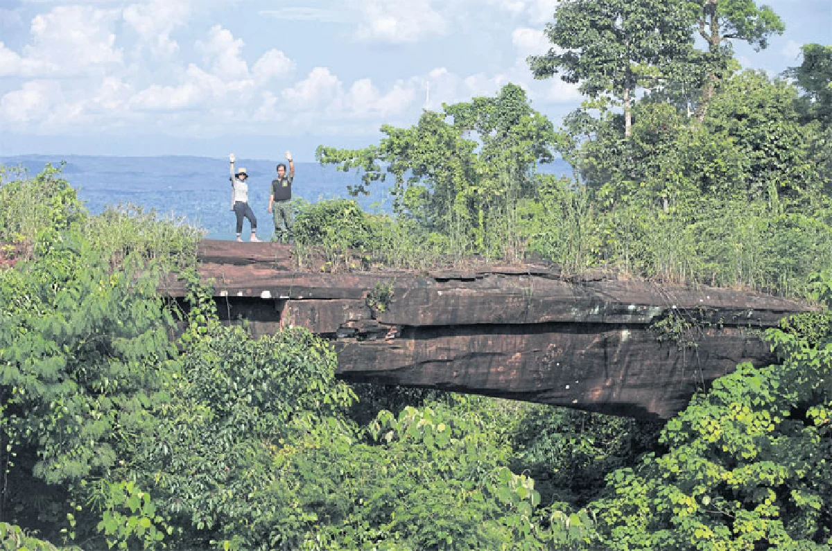 ขี่วาฬ จับรถไฟ หาหัวใจภูสิงห์