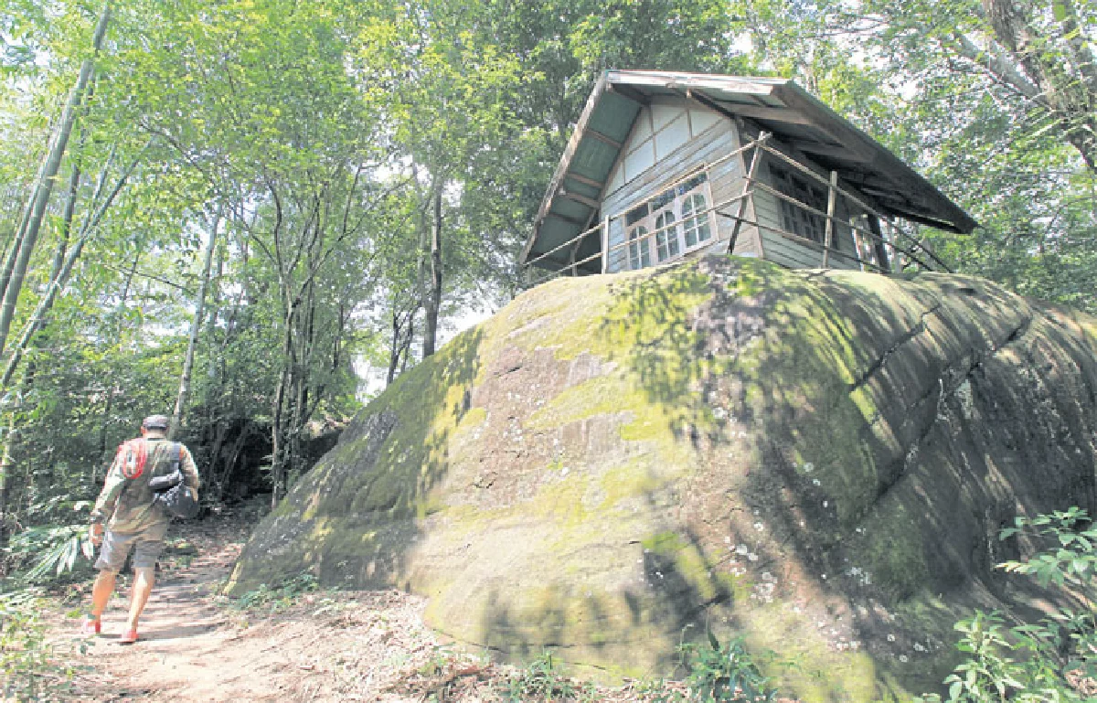 ขี่วาฬ จับรถไฟ หาหัวใจภูสิงห์