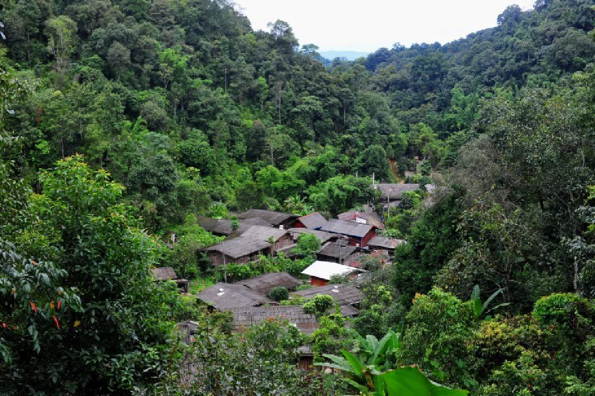 รถติด...วิกฤตท้าทายที่ "หมู่บ้านแม่กำปอง"