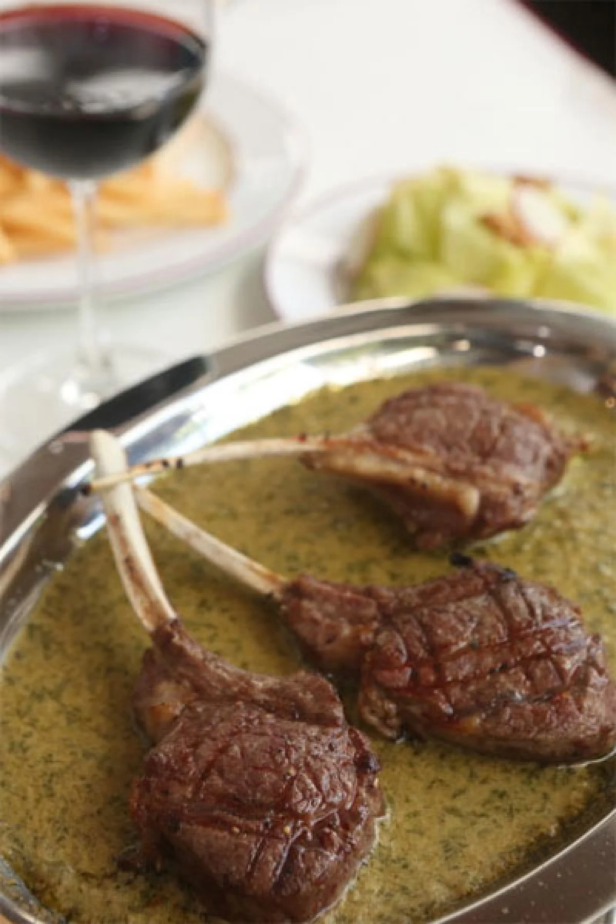 เนื้อสุดล้ำกับซอสแสนพิเศษ @เลอเบิฟ สเต๊ก แอนด์ ฟรายส์ บิสโทร