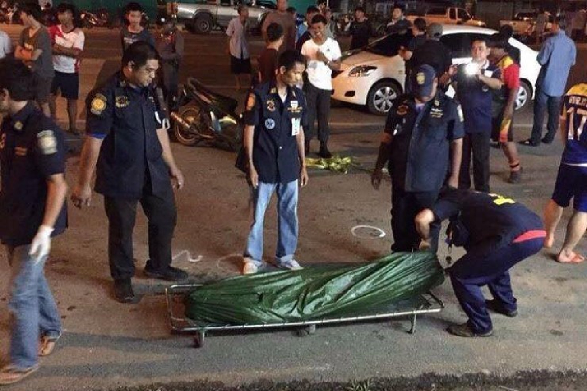 ยิงหนุ่มดับหน้าเซเว่นเมืองตราดปมหึงหวง ยิงหนุ่มดับหน้าเซเว่นเมืองตราดปมหึงหวง