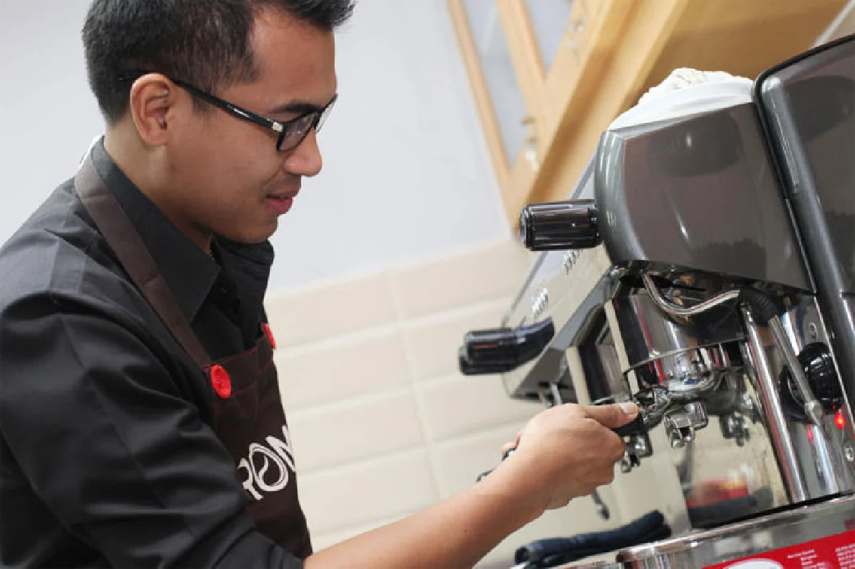 วิษณุพงษ์ ลิ่วประโคน ชายผู้หลงใหลในเสน่ห์ของกาแฟ