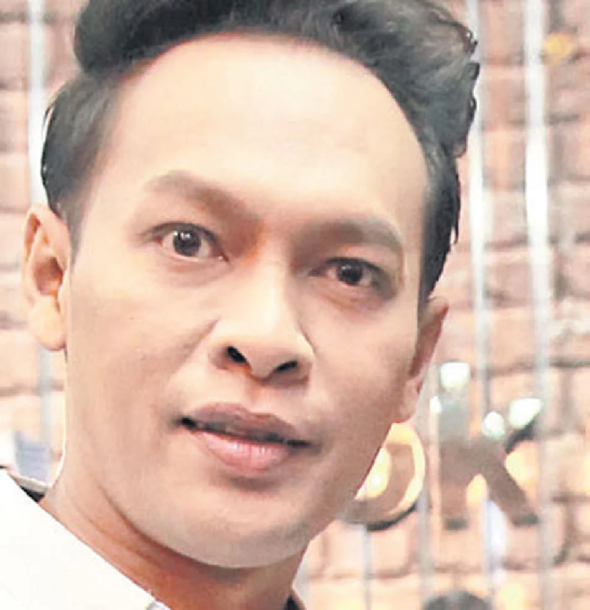 คู่ข่าว ‘หยิน-หยาง’ ซี้ต่างขั้ว