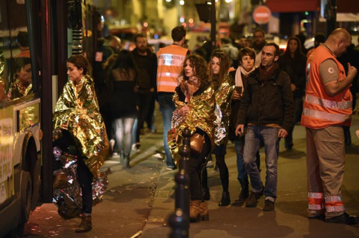 'Three teams' of attackers, French police say