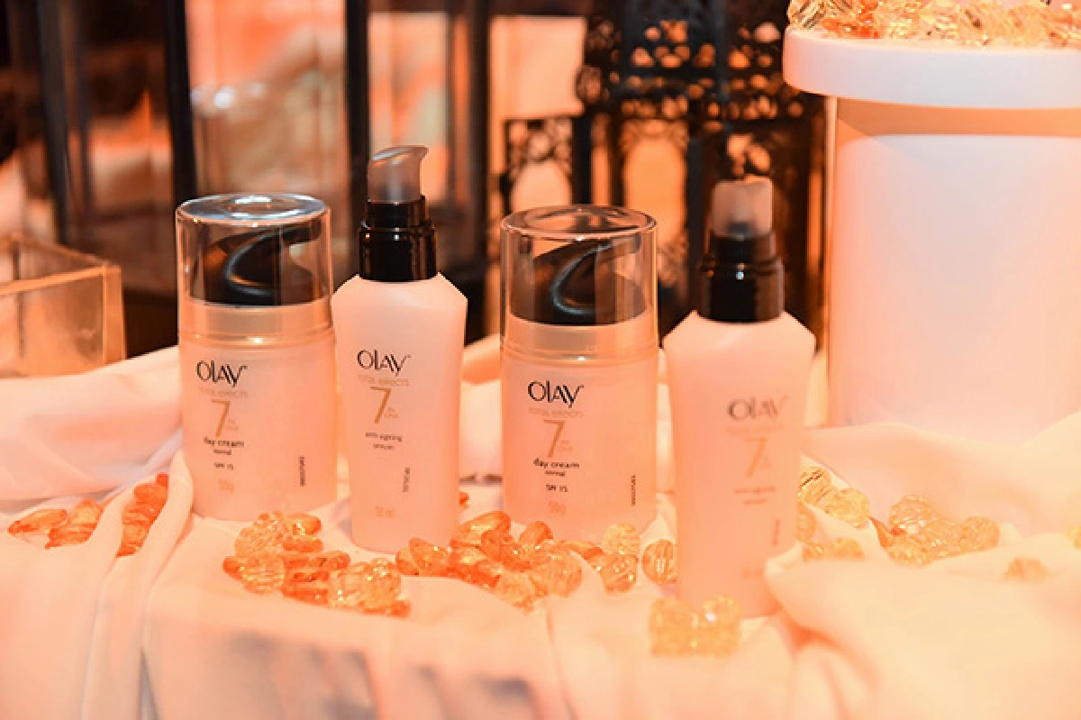 โอเลย์ โททัล เอ็ฟเฟ็คส์ ฉลองครบรอบ 15 ปีแห่งความสำเร็จกับ 7 คุณค่าแห่งการบำรุงเพื่อผิวสวยไม่เปลี่ยนแปลง