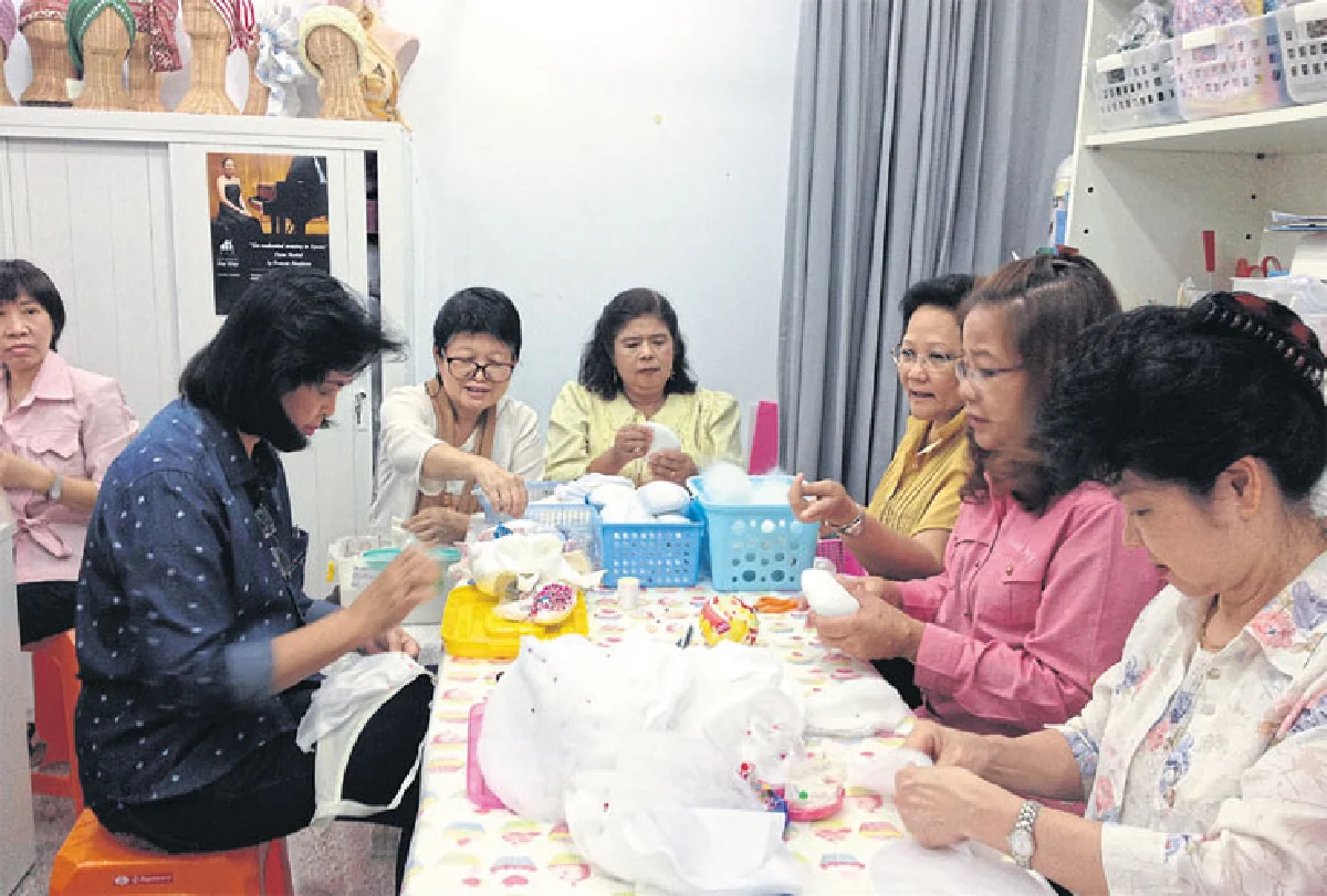 กลุ่มเพื่อนช่วยเพื่อน เพื่อผ่านพ้นทุกข์มะเร็ง