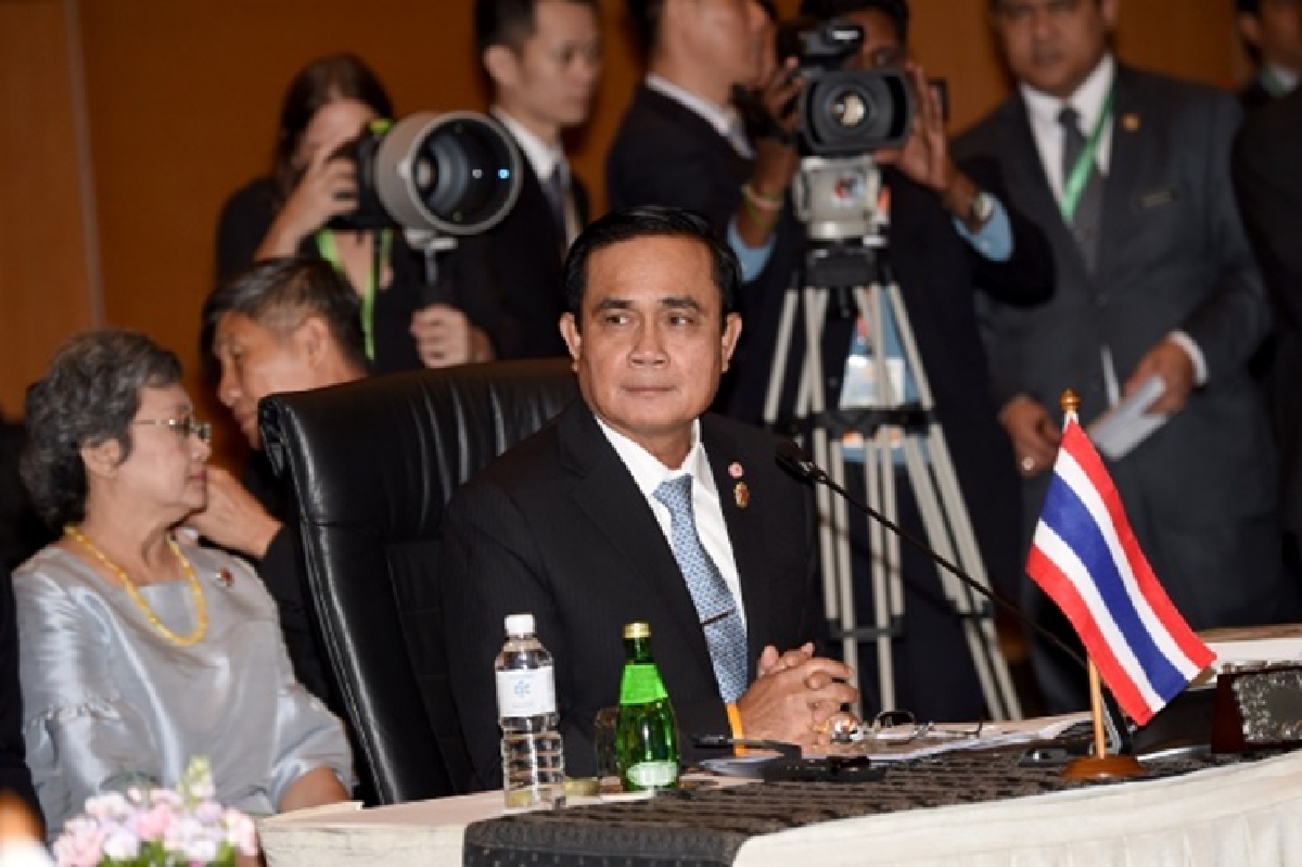 นายกฯร่วมกำหนดทิศทางประชาคมอาเซียน เน้นสร้างเข้มแข็งจากภายใน นายกฯร่วมกำหนดทิศทางประชาคมอาเซียน เน้นสร้างเข้มแข็งจากภายใน