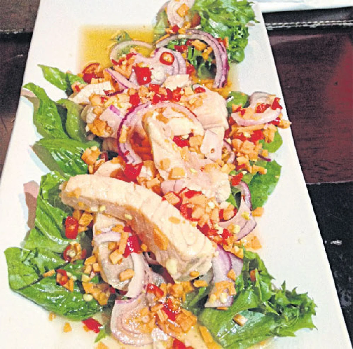 ‘ไอเทส’ สาทรซอย 8 ร้านคนรุ่นใหม่ เมนูตามใจอยากชิม