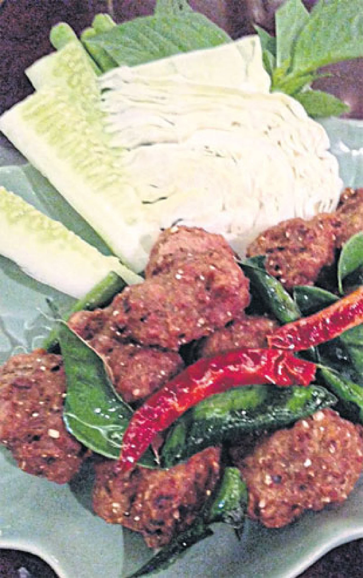 ‘ไอเทส’ สาทรซอย 8 ร้านคนรุ่นใหม่ เมนูตามใจอยากชิม