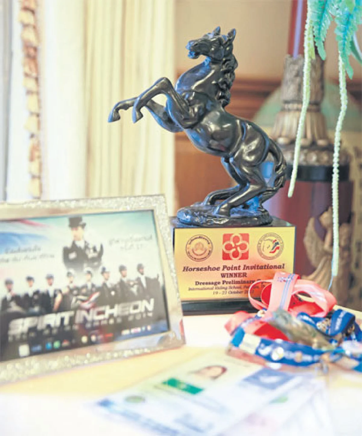 บ้านสวยตกแต่ง สไตล์หลุยส์ผสานคอนเท็มโพรารี่ ของ รวิสรา เวชากร