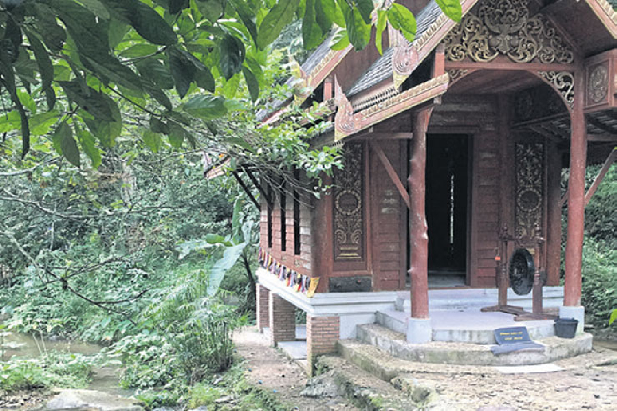 ‘อุโบสถกลางน้ำ’ วัดแม่กำปอง ‘อุโบสถกลางน้ำ’ วัดแม่กำปอง