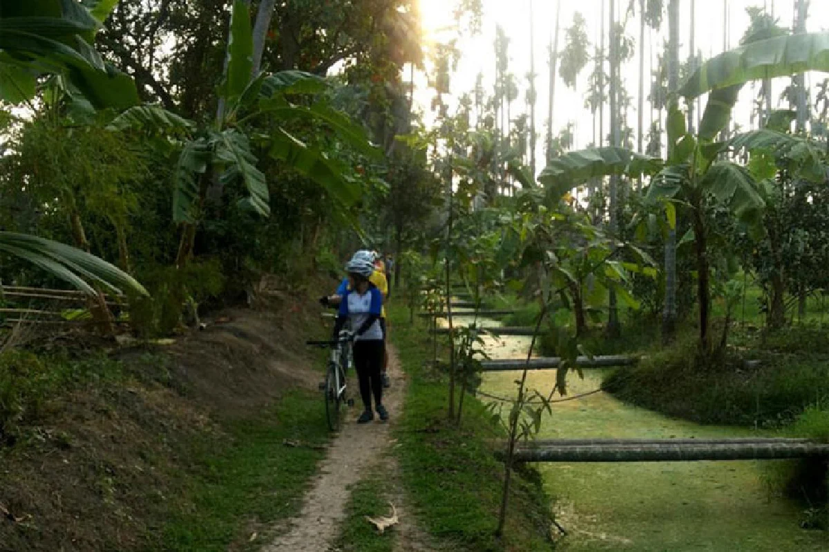 ปั่นไป...(กิน)คลีนไป ที่สามพราน